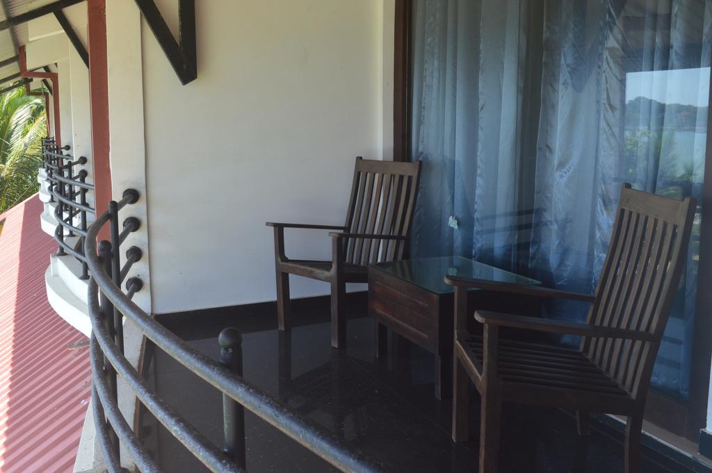 Gayana Guest House Kanattagoda Bagian luar foto